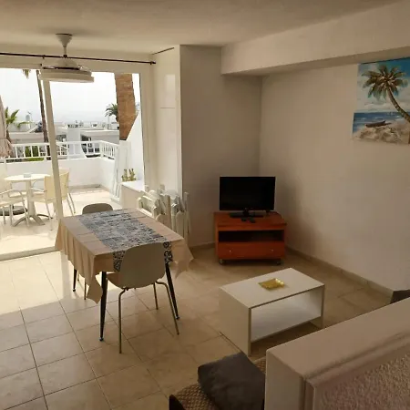 Apartamento En Edificio Villaflor San Eugenio Bajo Vistas Al Mar *